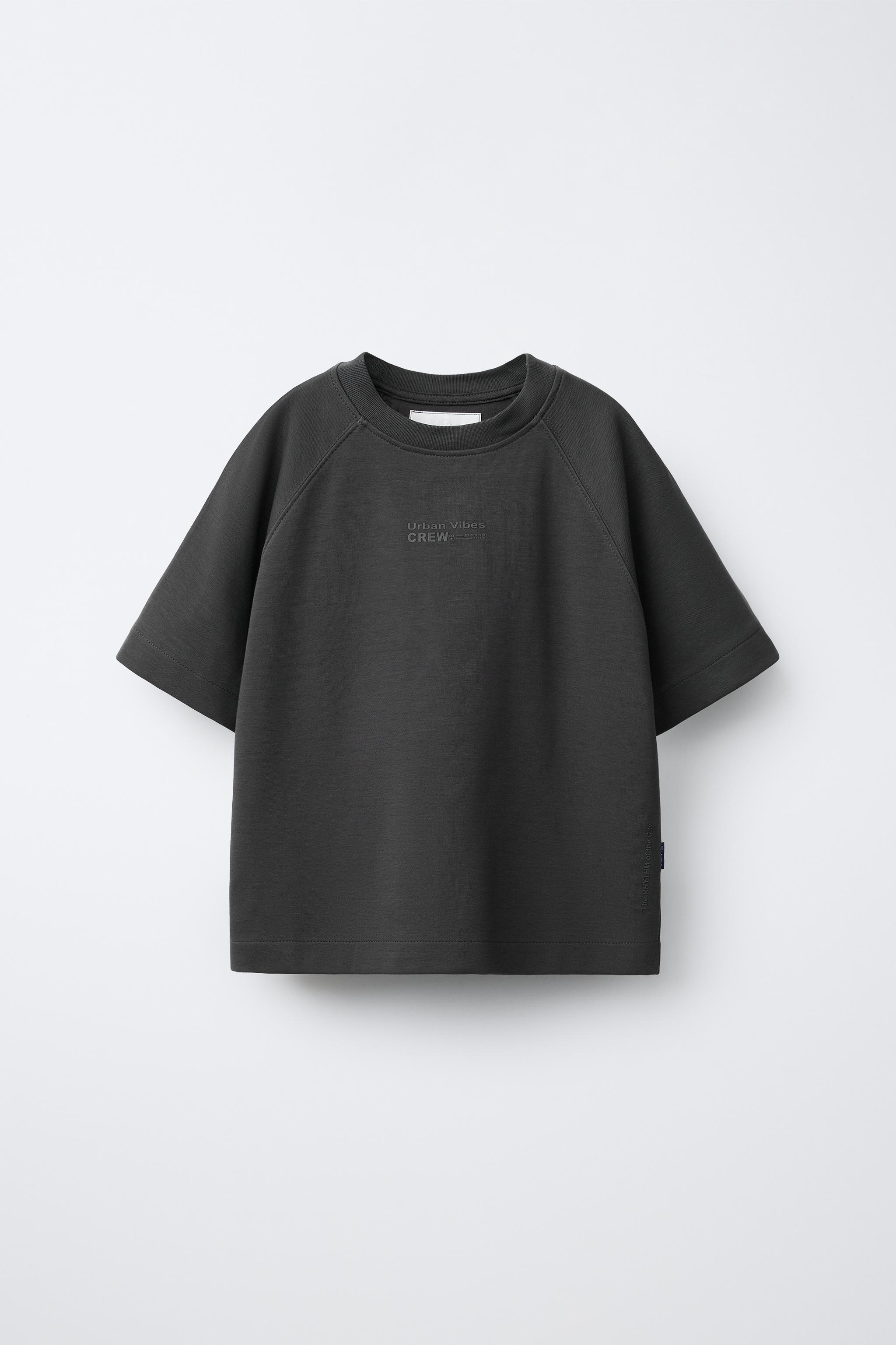 INTERLOCK T-SHIRT AND BERMUDA SET